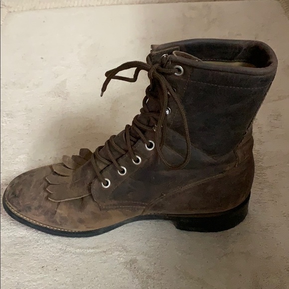 Shoes - Picture 1 of 2